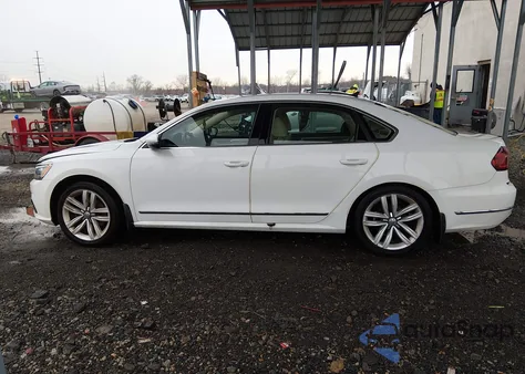 2017 Volkswagen Passat 1.8T Se из США, поврежденный, VIN 1VWGT7A32HC051353